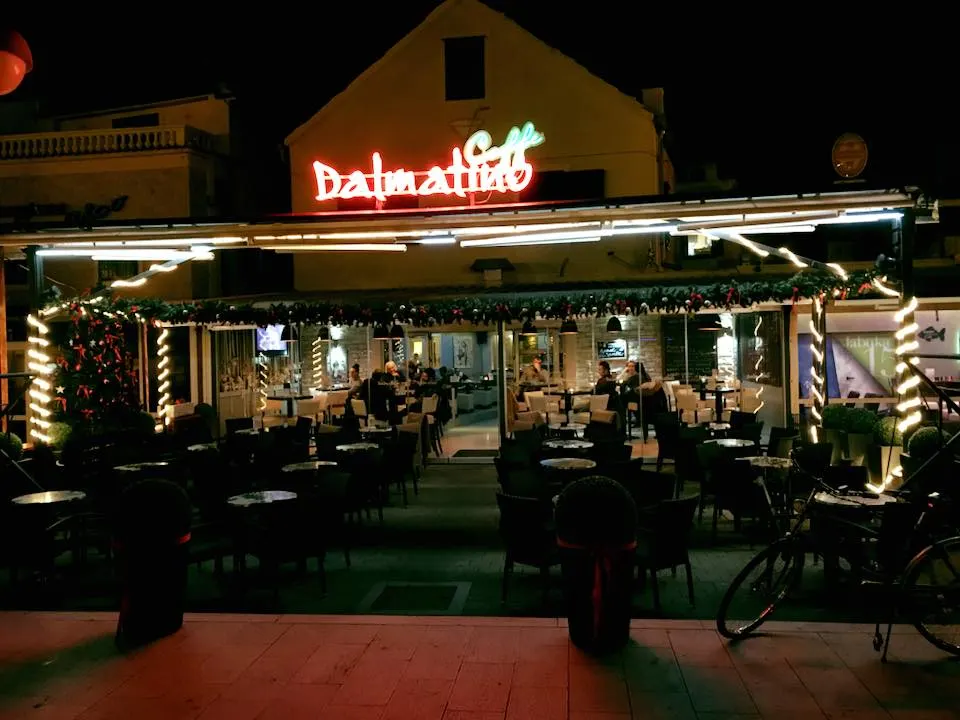 Caffe bar Dalmatino, Vodice