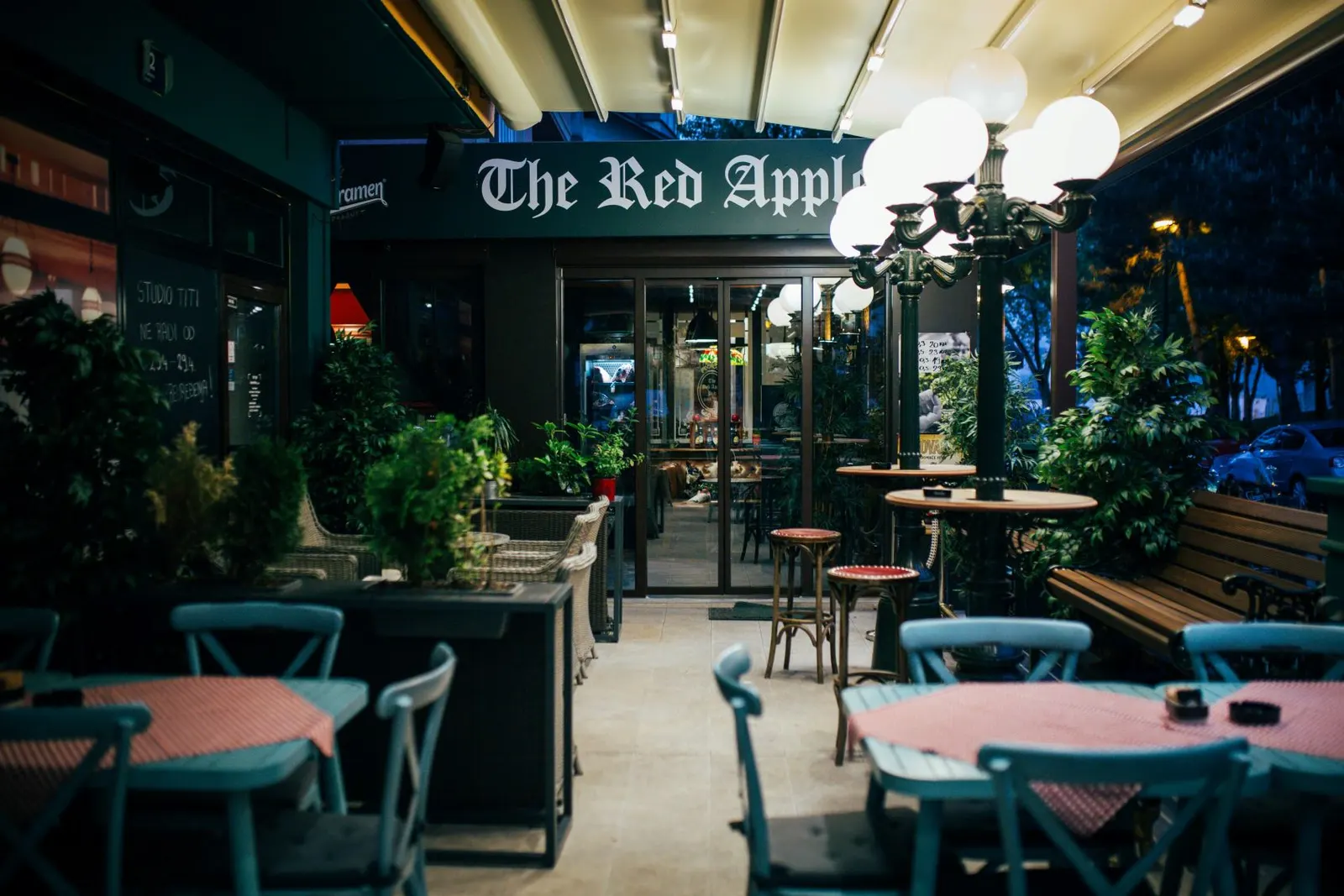 The Red Apple pub, Zagreb