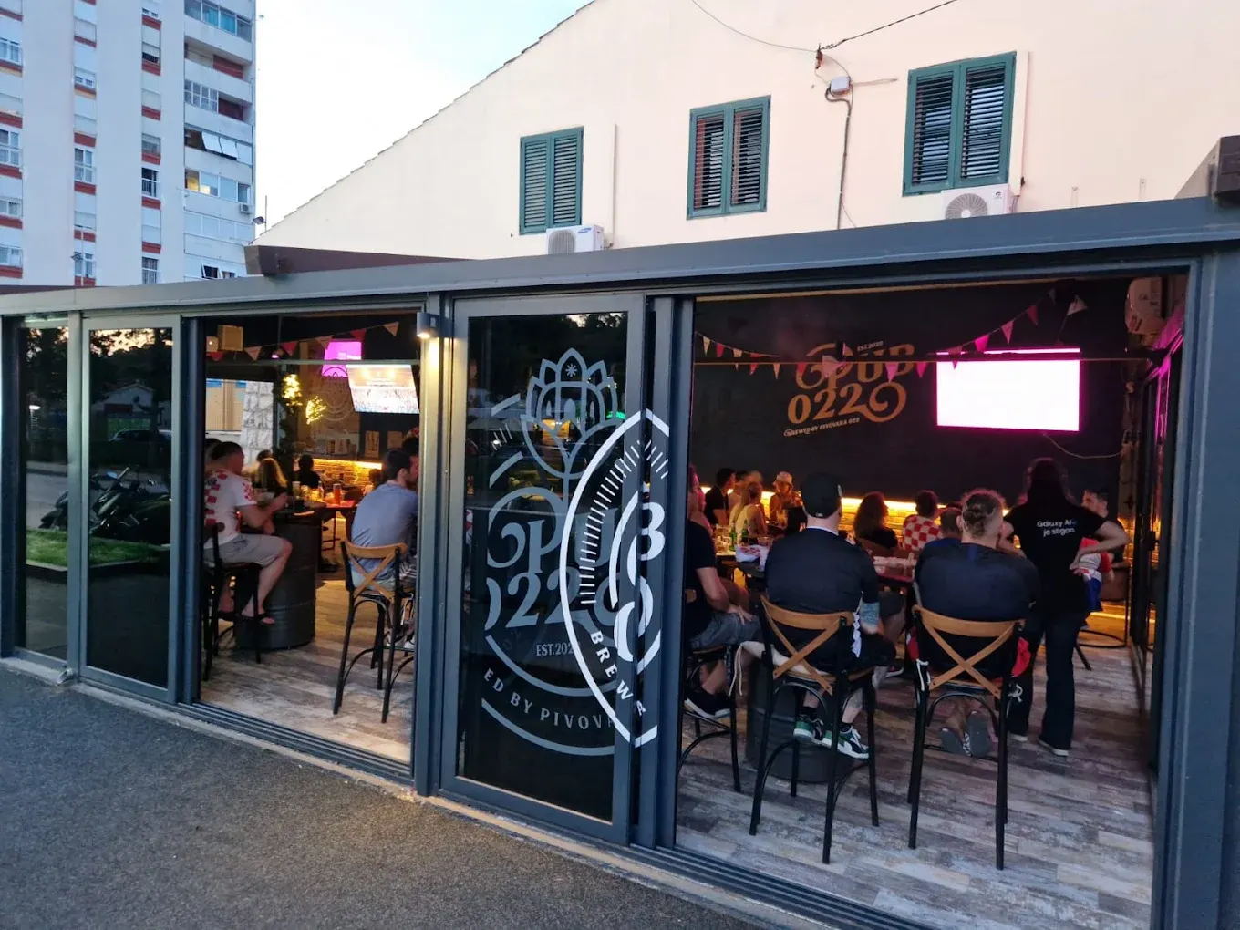 Pub 022, Šibenik